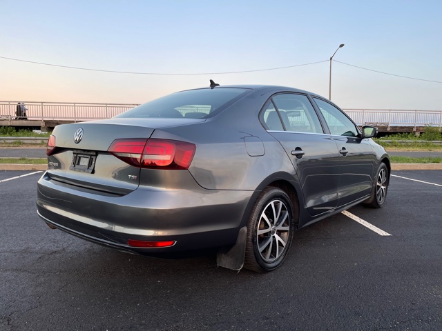 Used - Volkswagen Jetta SE Sedan for sale in Staten Island NY