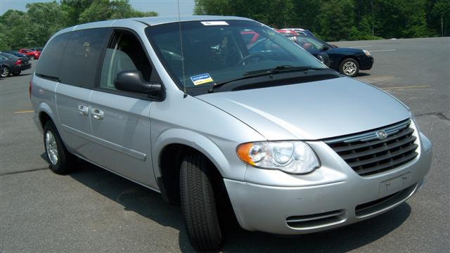 2007 Chrysler Town & Country LX Van for sale in Brooklyn, NY