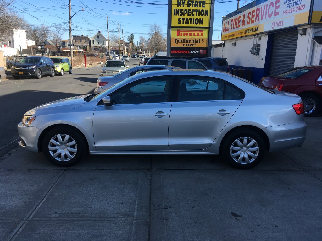 Used - Volkswagen Jetta SE Sedan for sale in Staten Island NY