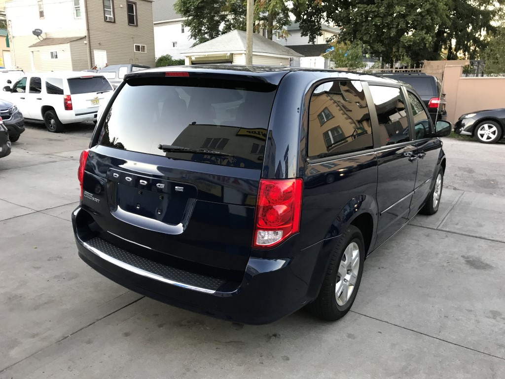 Used - Dodge Grand Caravan SXT Minivan for sale in Staten Island NY