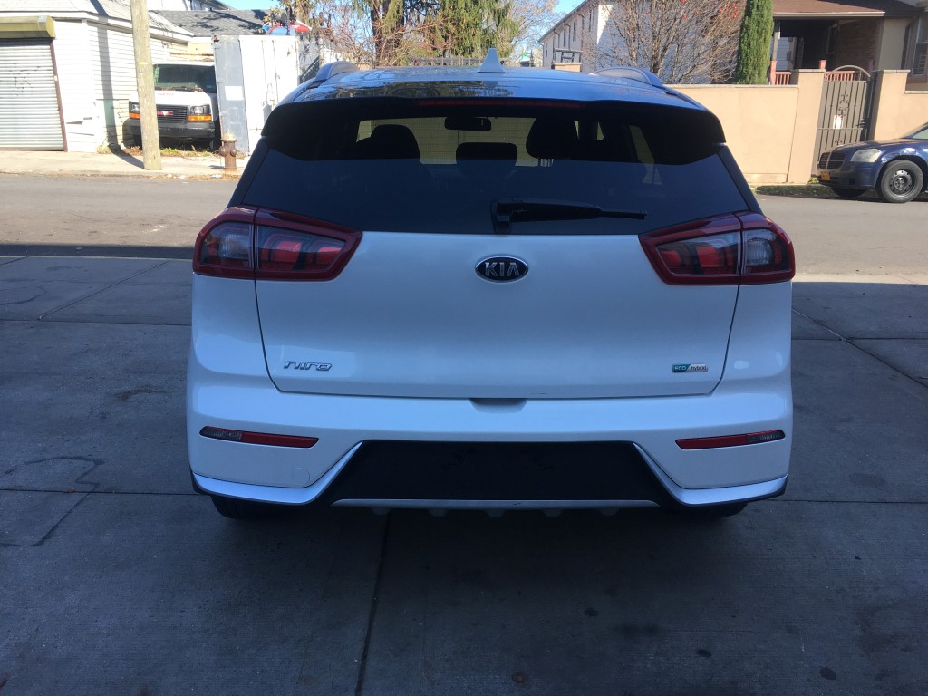 Used - Kia Niro LX Hybrid Wagon for sale in Staten Island NY