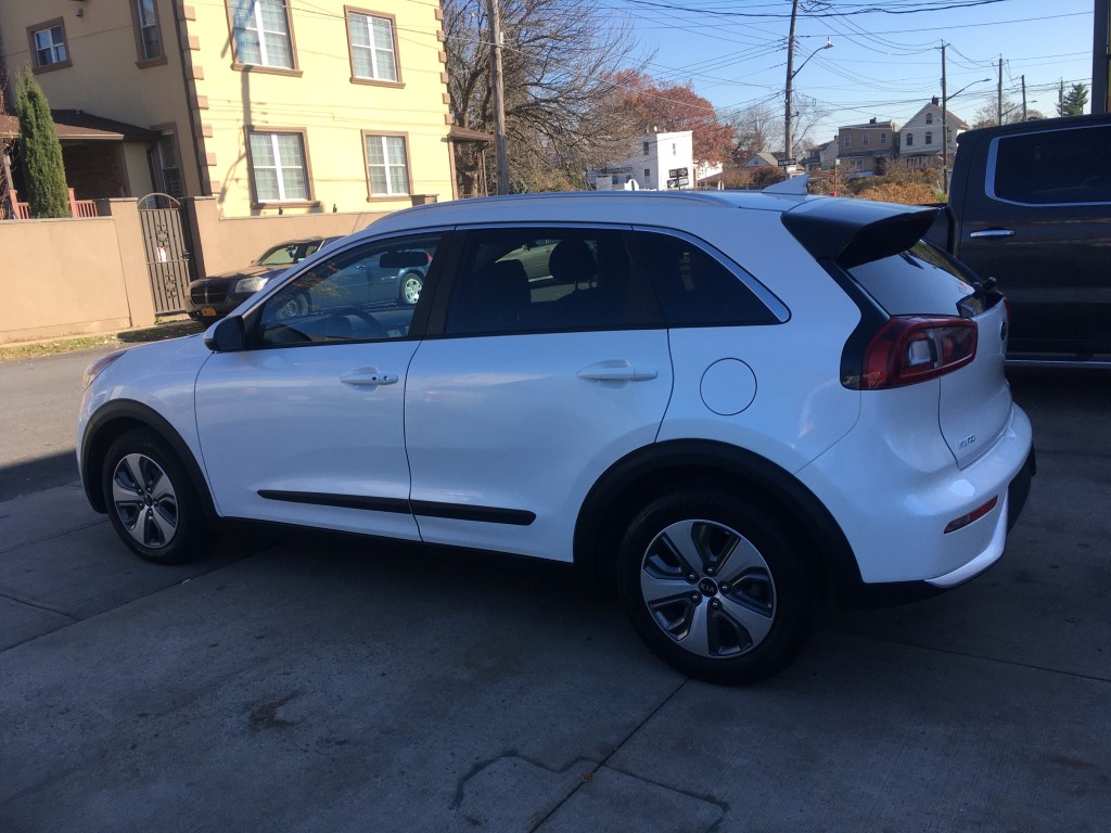 Used - Kia Niro LX Hybrid Wagon for sale in Staten Island NY