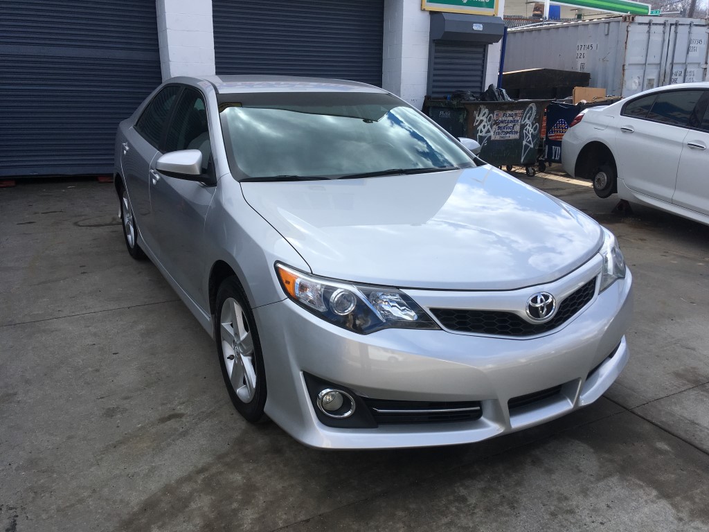 Used - Toyota Camry SE Sedan for sale in Staten Island NY