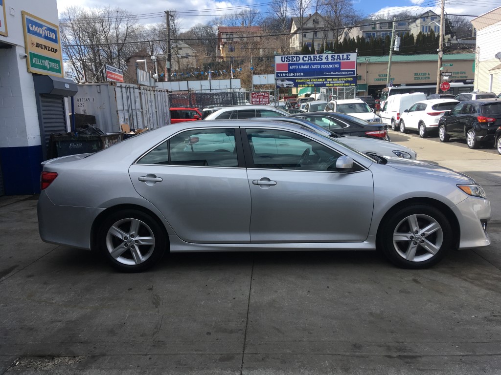 Used - Toyota Camry SE Sedan for sale in Staten Island NY