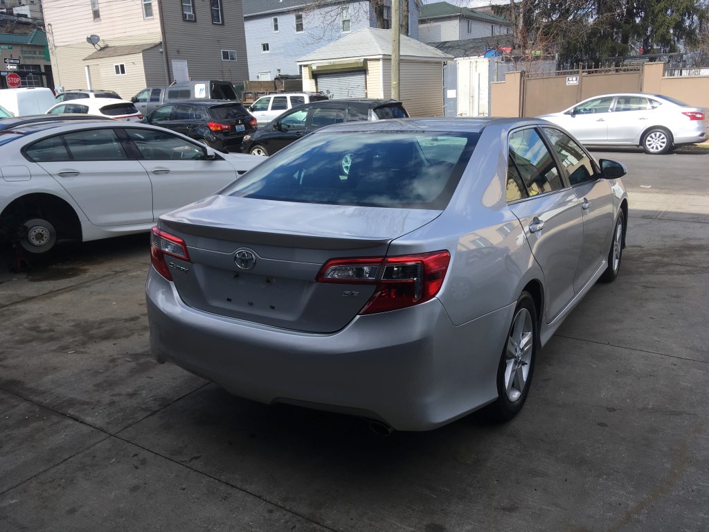 Used - Toyota Camry SE Sedan for sale in Staten Island NY