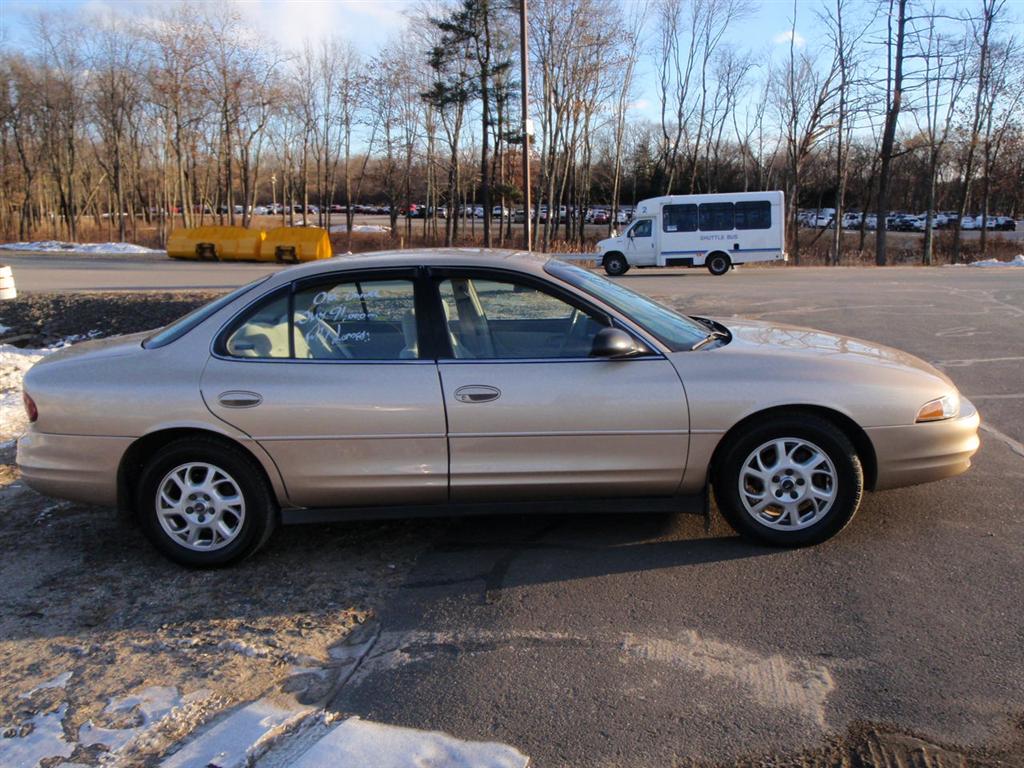 2000 Oldsmobile Intrigue Sedan for sale in Brooklyn, NY