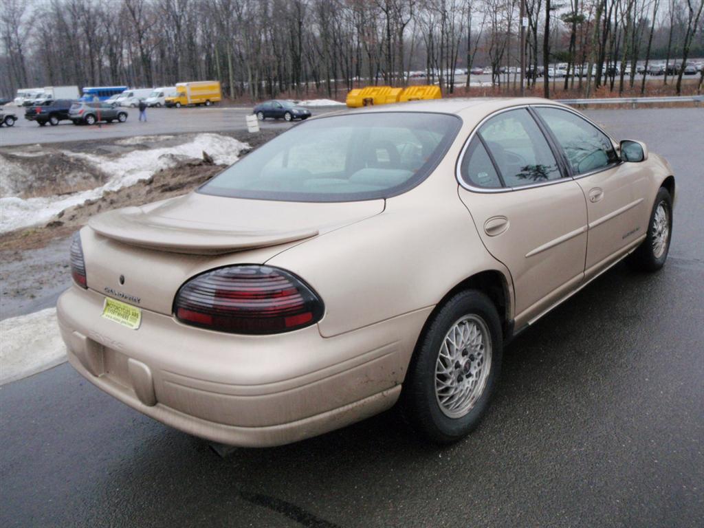 2000 Pontiac Grand Prix Sedan ES for sale in Brooklyn, NY