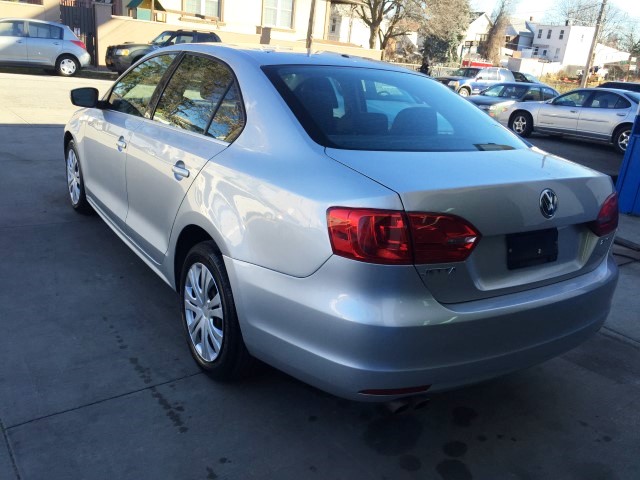 Used - Volkswagen Jetta SE Sedan for sale in Staten Island NY