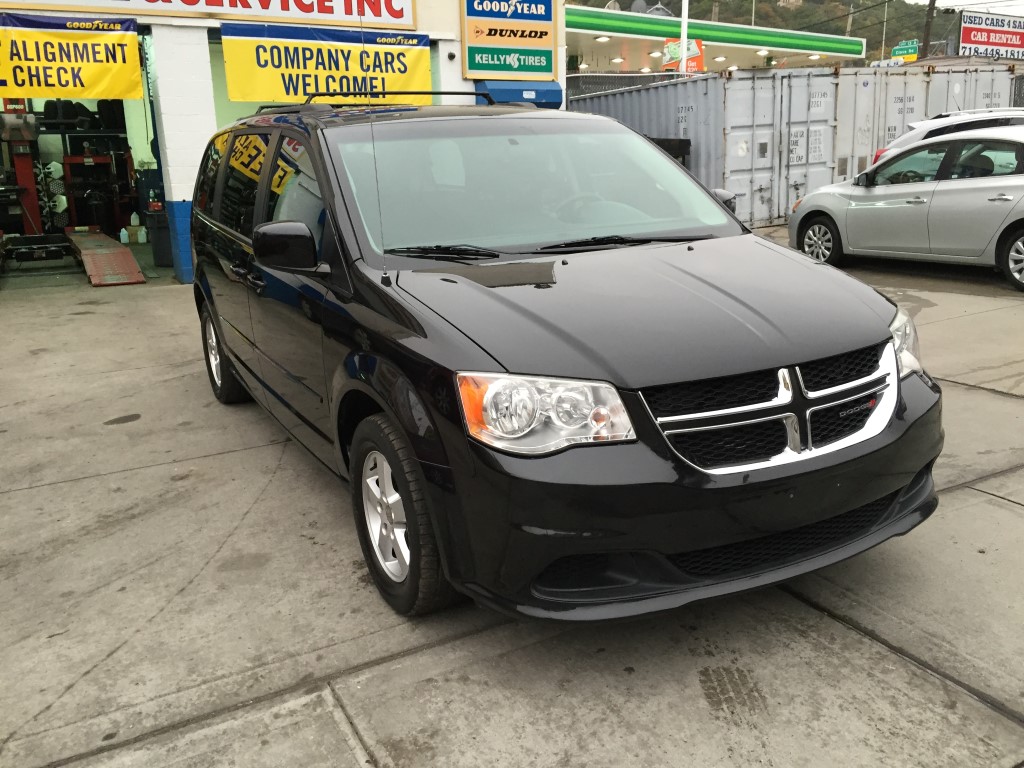 Used - Dodge Grand Caravan SXT MiniVan for sale in Staten Island NY