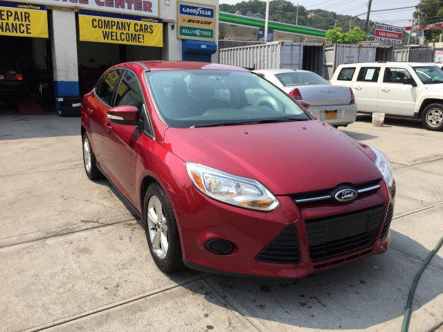 Used - Ford Focus SE Sedan for sale in Staten Island NY