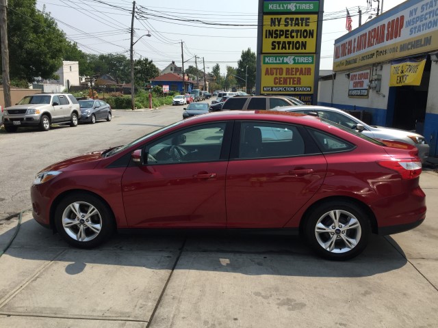 Used - Ford Focus SE Sedan for sale in Staten Island NY