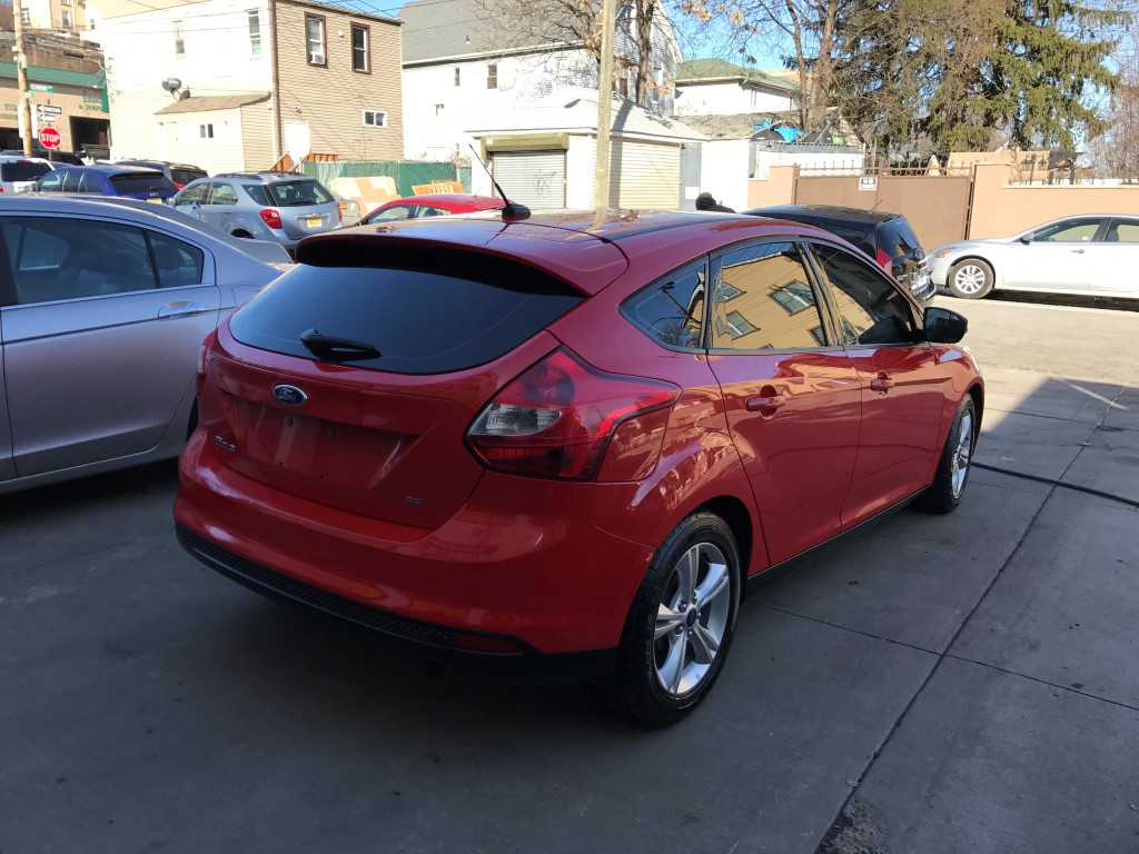 Used - Ford Focus SE Hatchback for sale in Staten Island NY