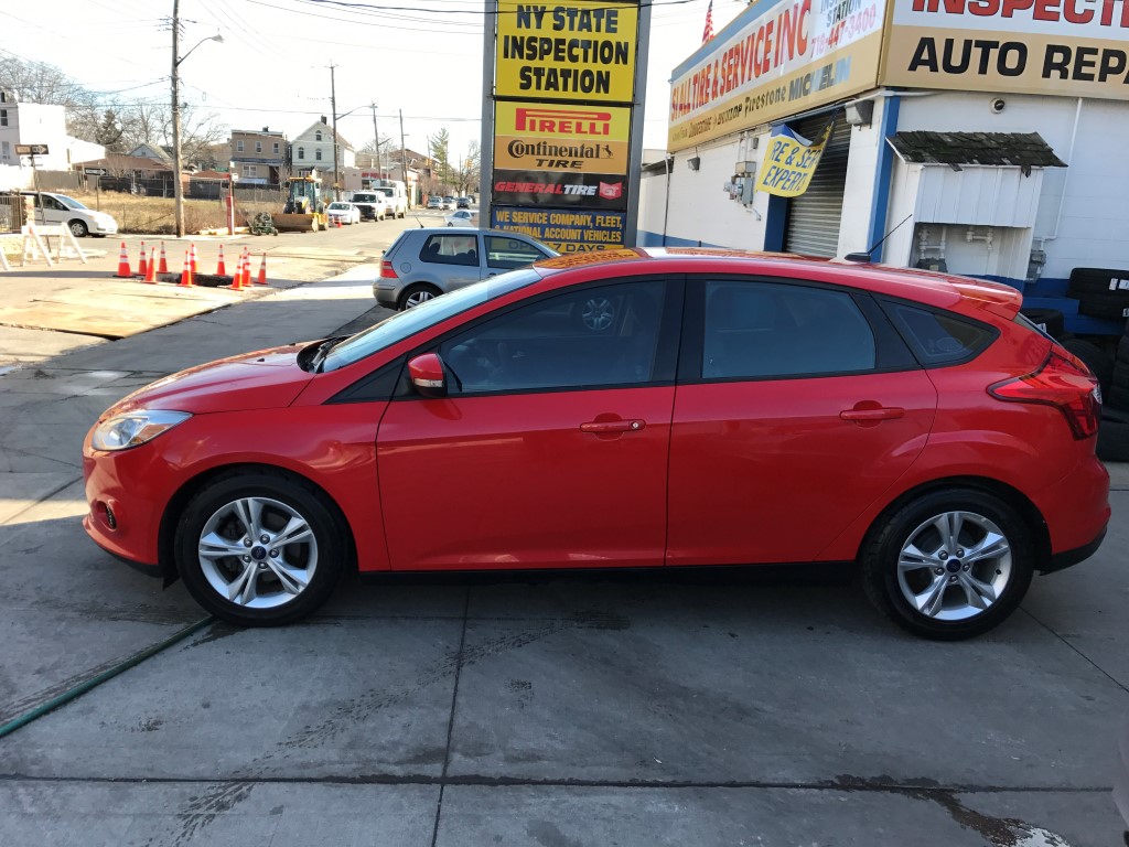 Used - Ford Focus SE Hatchback for sale in Staten Island NY