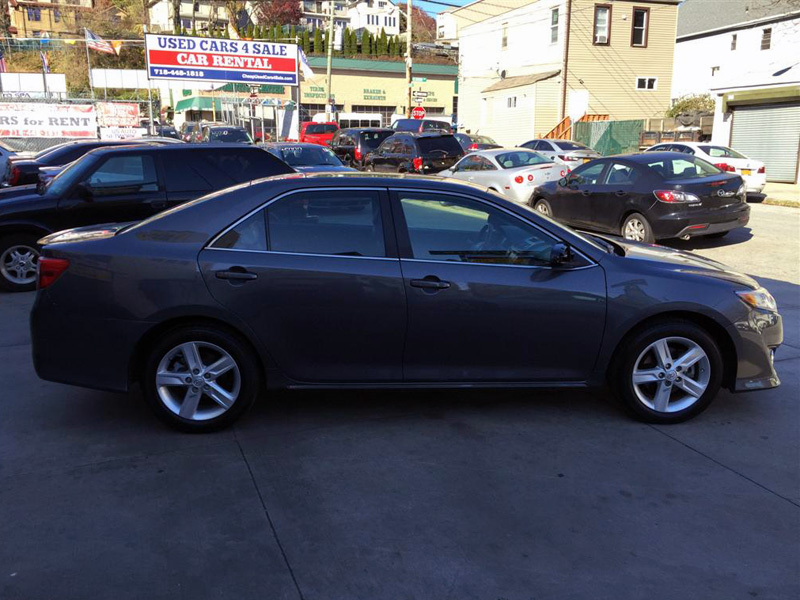 Used - Toyota Camry SE SEDAN 4-DR for sale in Staten Island NY
