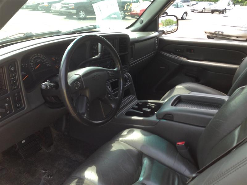 2003 Chevrolet Avalanche Pickup Truck for sale in Brooklyn, NY