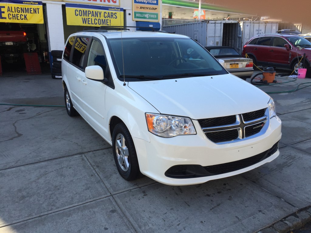 Used - Dodge Grand Caravan SXT MiniVan for sale in Staten Island NY