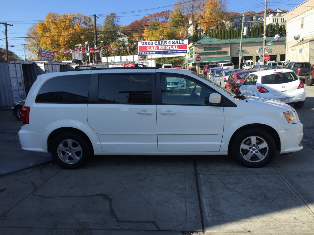 Used - Dodge Grand Caravan SXT MiniVan for sale in Staten Island NY