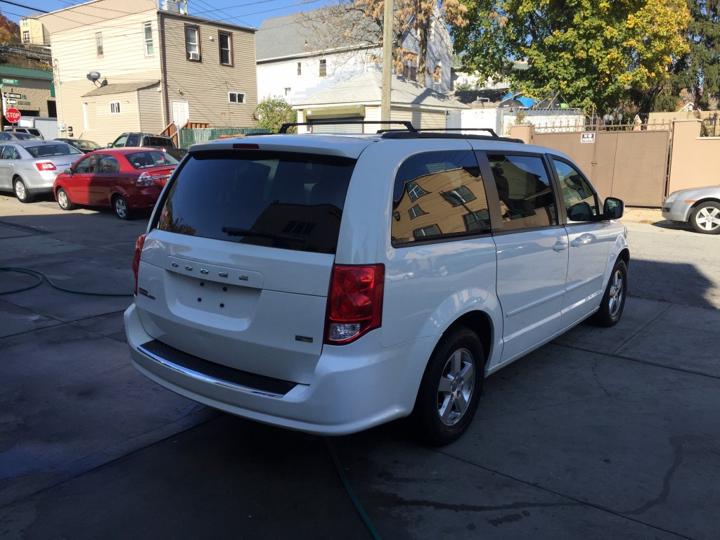 Used - Dodge Grand Caravan SXT MiniVan for sale in Staten Island NY