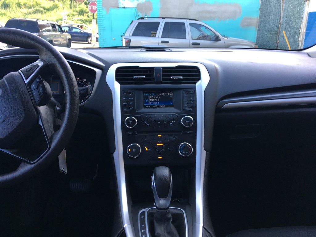 Used - Ford Fusion SE Sedan for sale in Staten Island NY