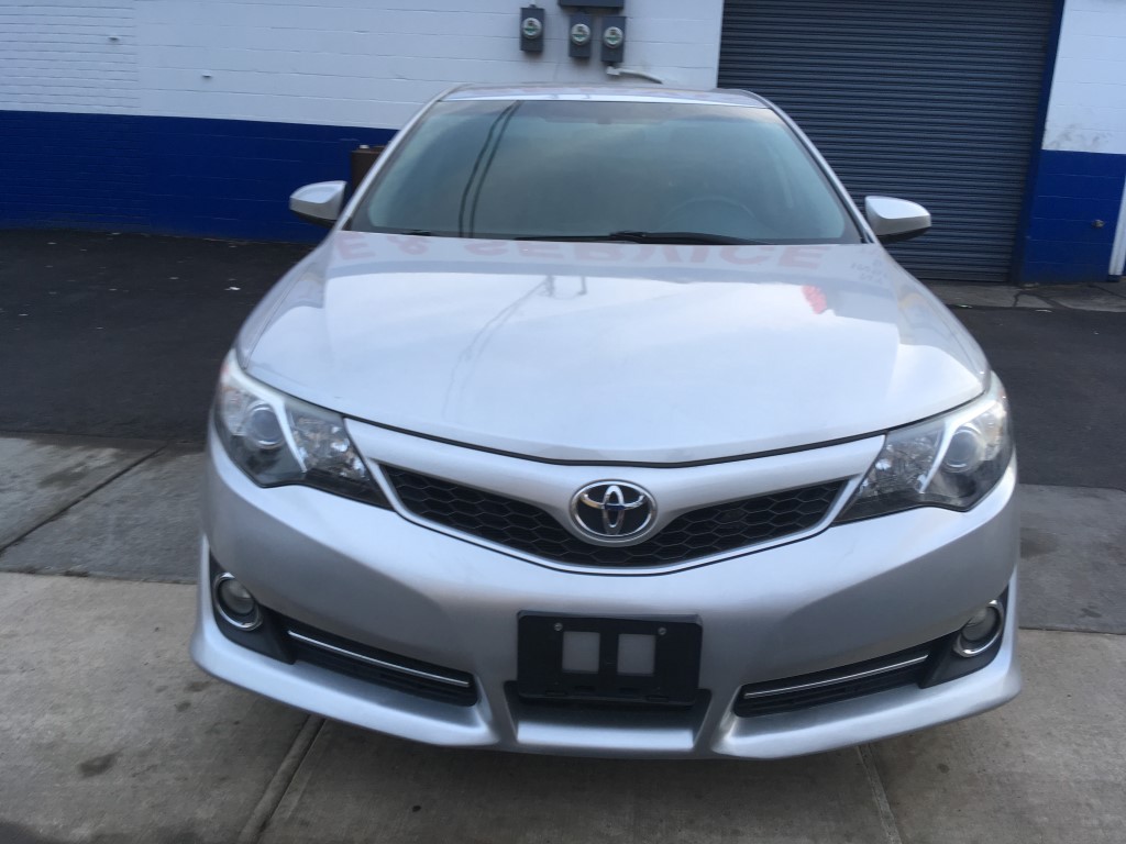 Used - Toyota Camry SE Sedan for sale in Staten Island NY