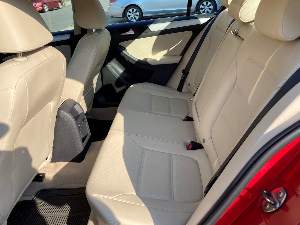 Used - Volkswagen Jetta SE Sedan for sale in Staten Island NY