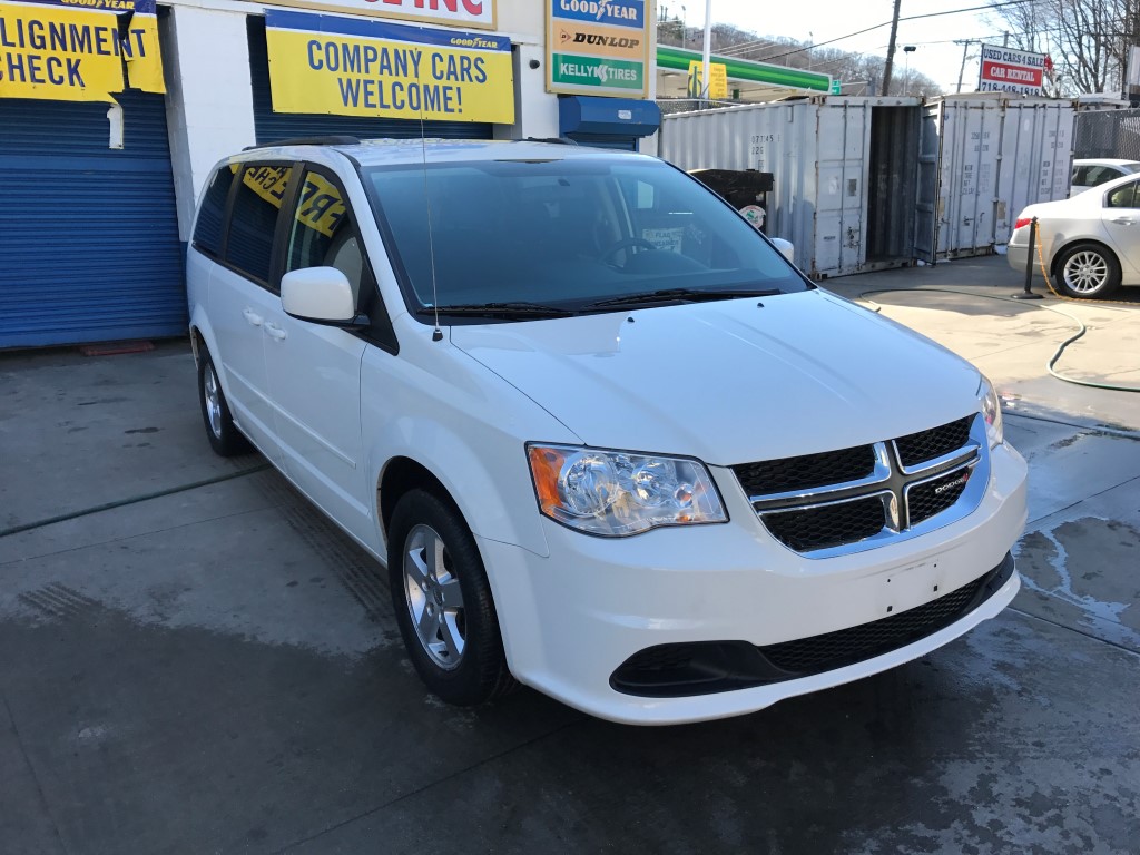 Used - Dodge Grand Caravan SXT MiniVan for sale in Staten Island NY