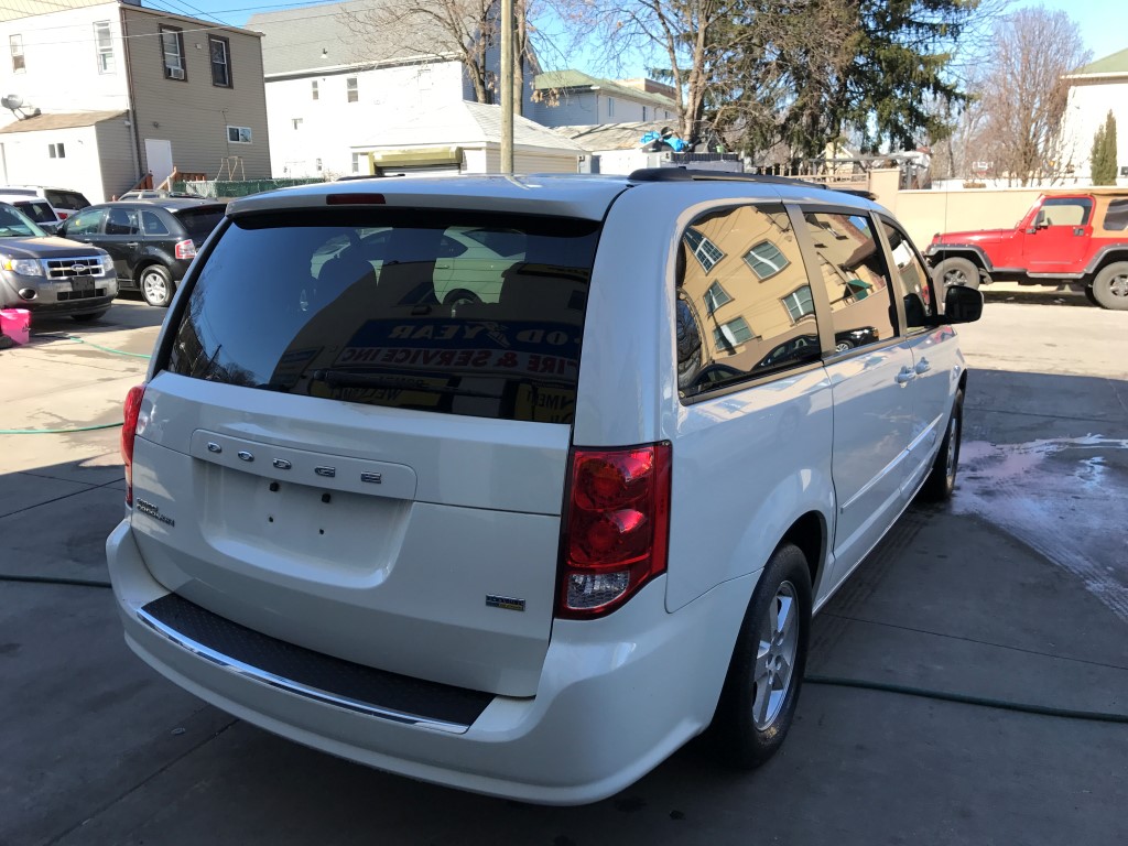 Used - Dodge Grand Caravan SXT MiniVan for sale in Staten Island NY