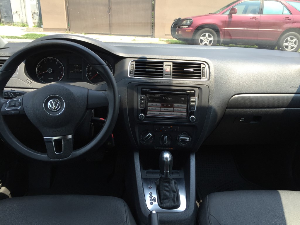 Used - Volkswagen Jetta SE Sedan for sale in Staten Island NY