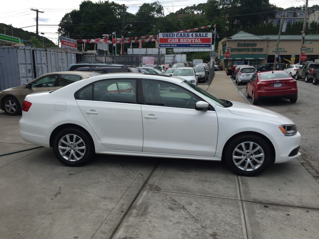 Used - Volkswagen Jetta SE Sedan for sale in Staten Island NY