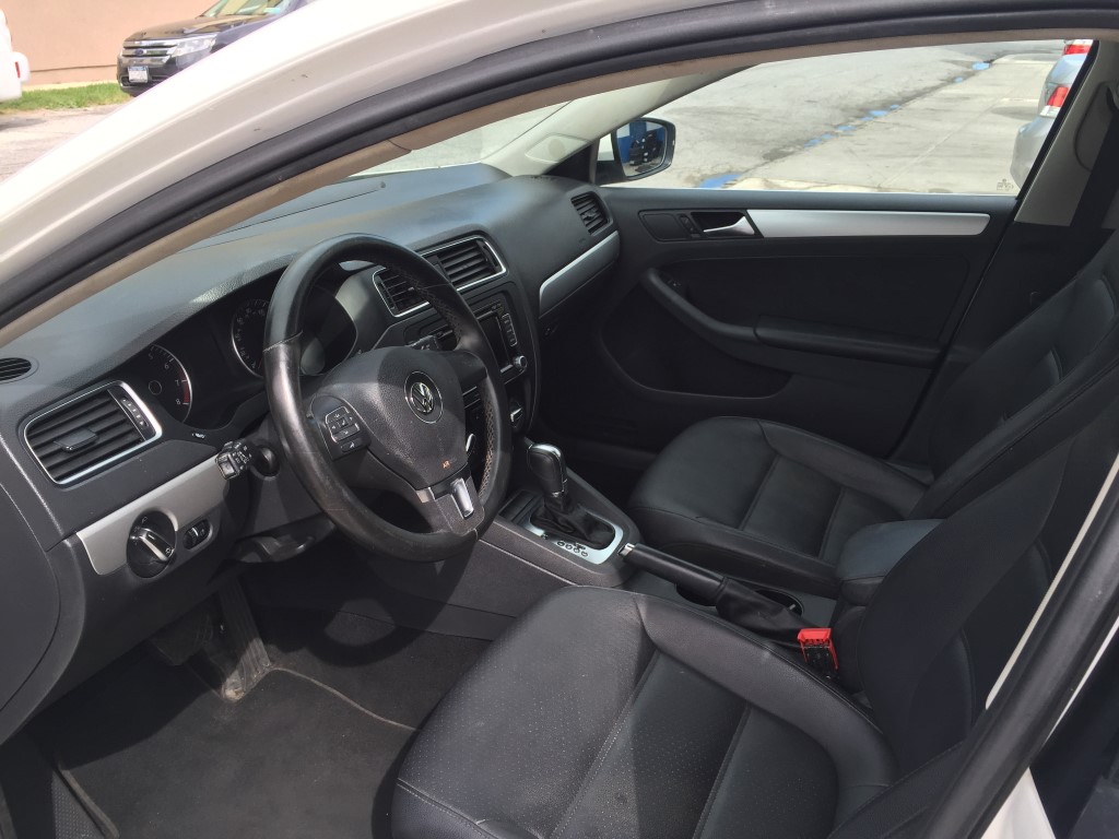 Used - Volkswagen Jetta SE Sedan for sale in Staten Island NY