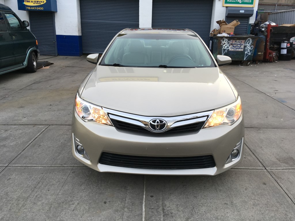 Used - Toyota Camry XLE Sedan for sale in Staten Island NY