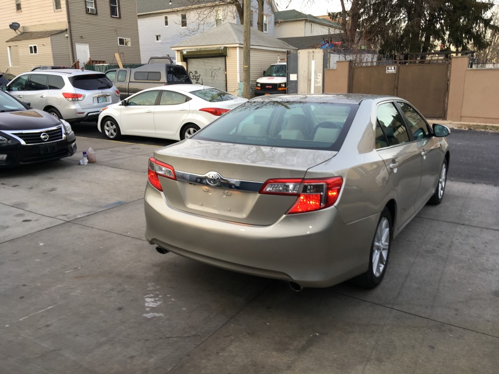 Used - Toyota Camry XLE Sedan for sale in Staten Island NY