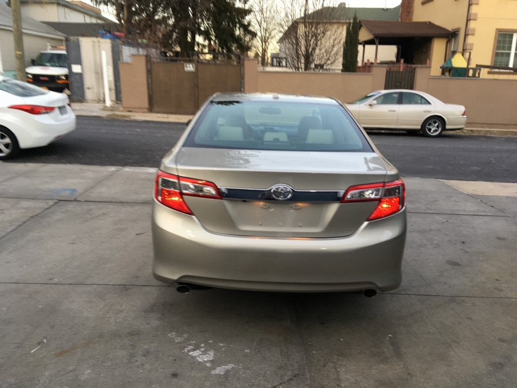 Used - Toyota Camry XLE Sedan for sale in Staten Island NY