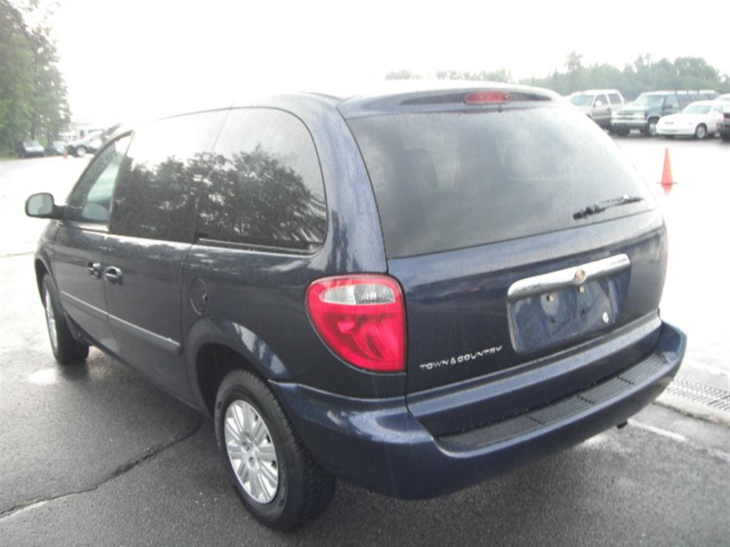 Cheapusedcars4sale.com Offers Used Car For Sale - 2006 Chrysler Town 