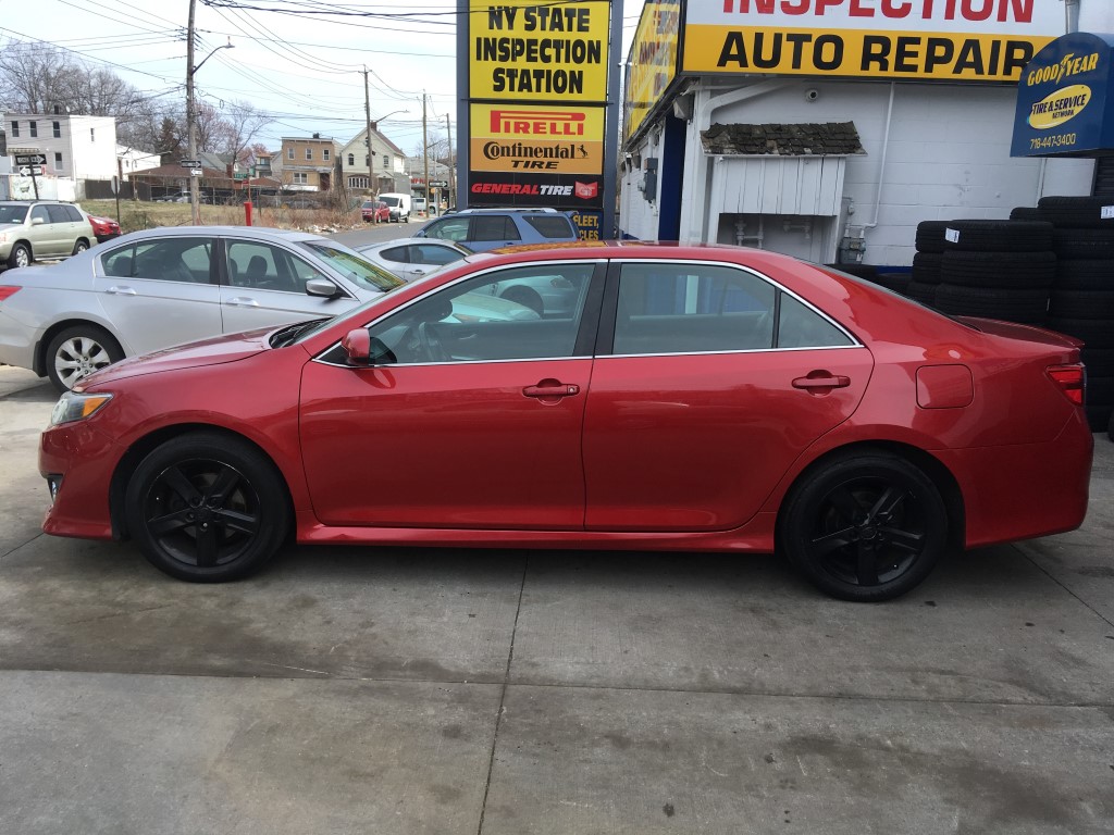 Used - Toyota Camry SE Sedan for sale in Staten Island NY