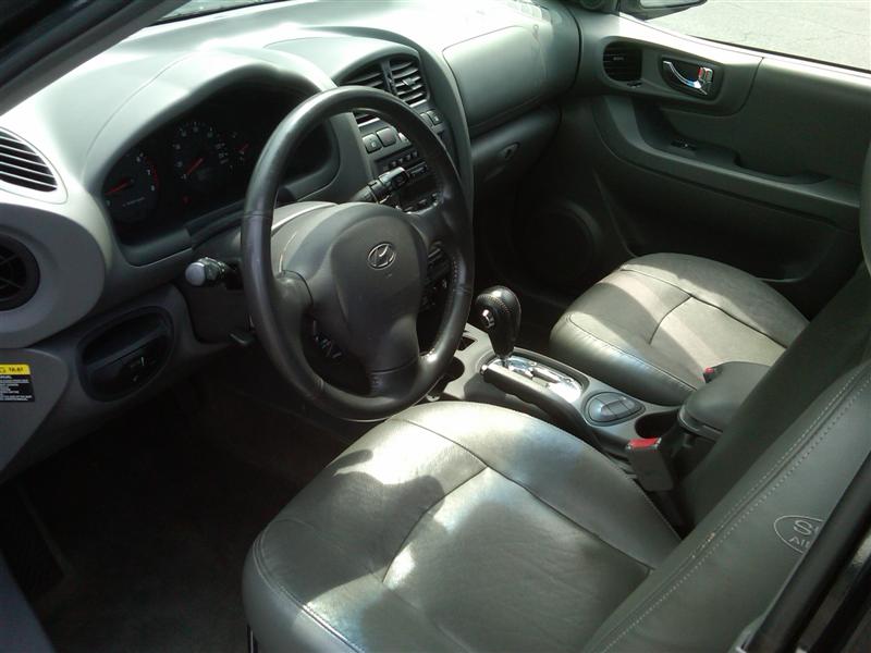 2004 Hyundai Santa Fe Sport Utility 4WD for sale in Brooklyn, NY