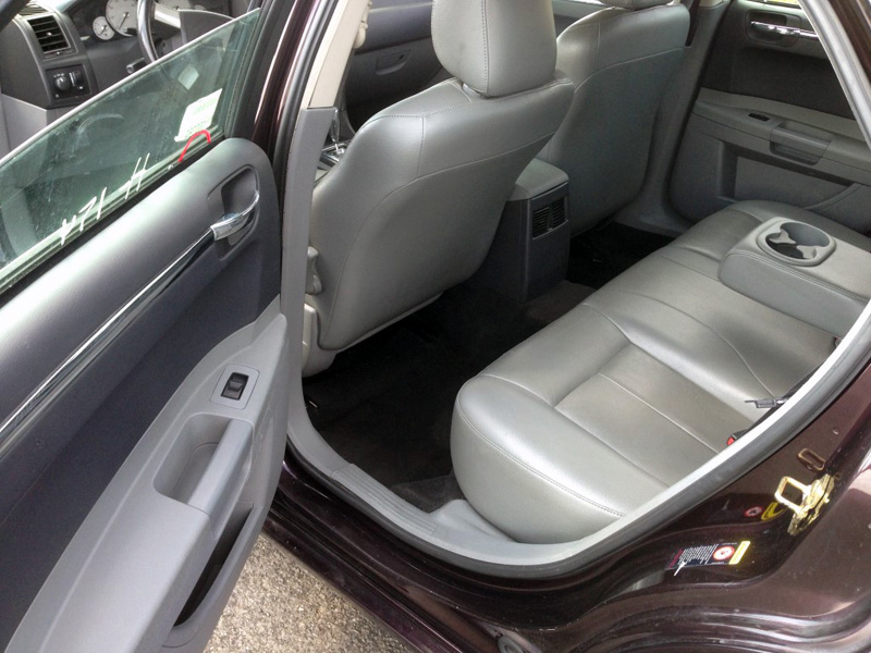 Used - Chrysler 300 Touring  for sale in Staten Island NY