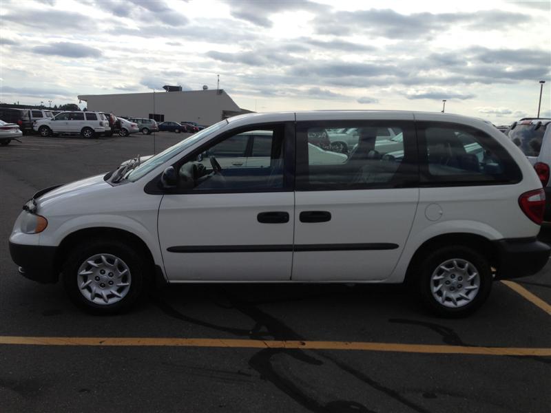 2002 Chrysler voyager minivan #5