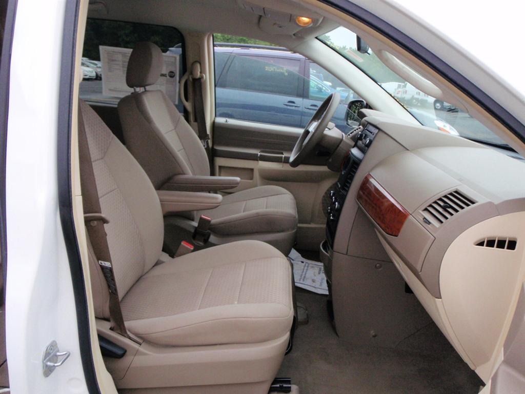 2008 Chrysler Town & Country MiniVan for sale in Brooklyn, NY