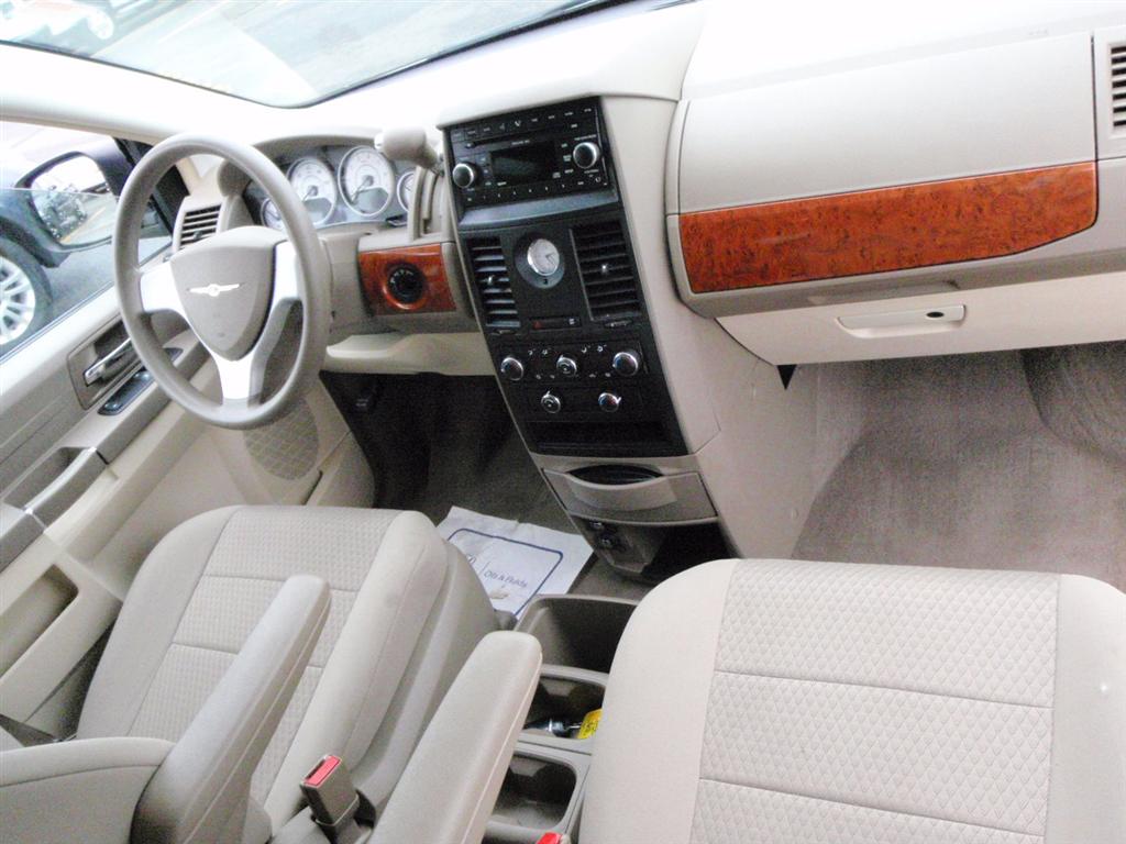 2008 Chrysler Town & Country MiniVan for sale in Brooklyn, NY