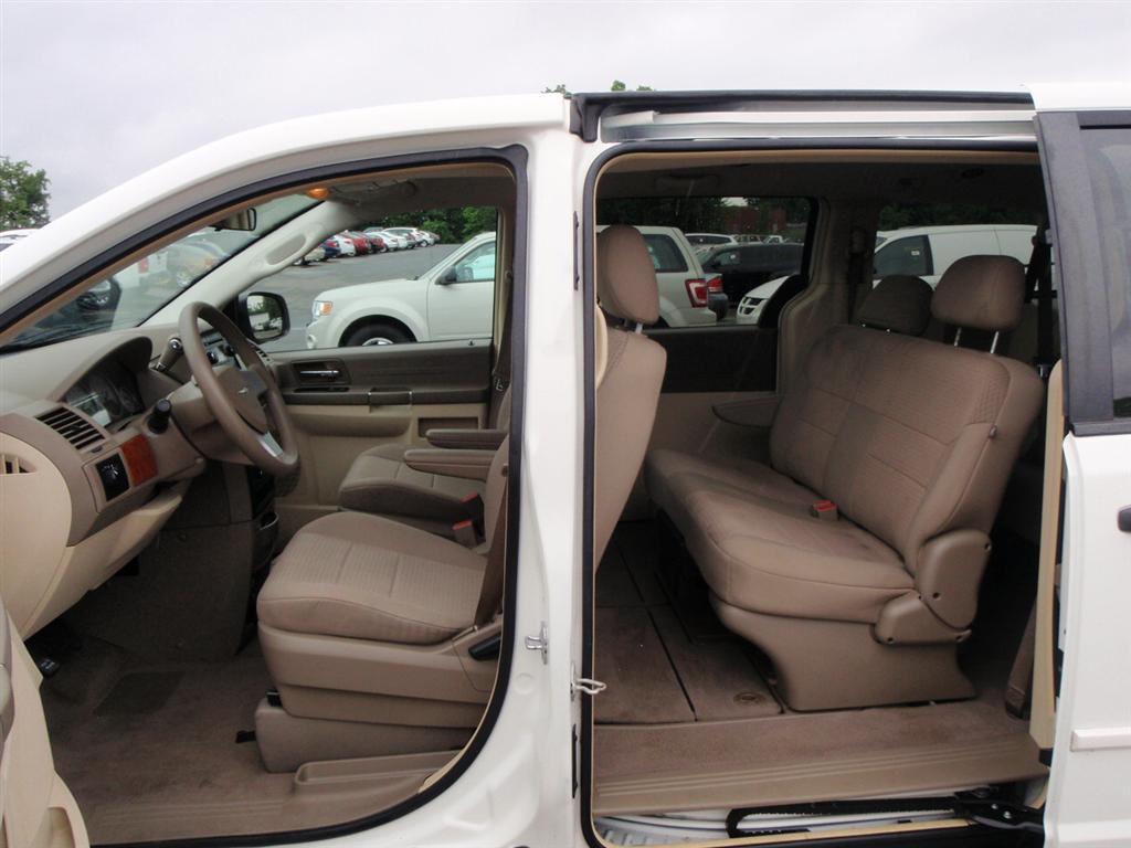 2008 Chrysler Town & Country MiniVan for sale in Brooklyn, NY