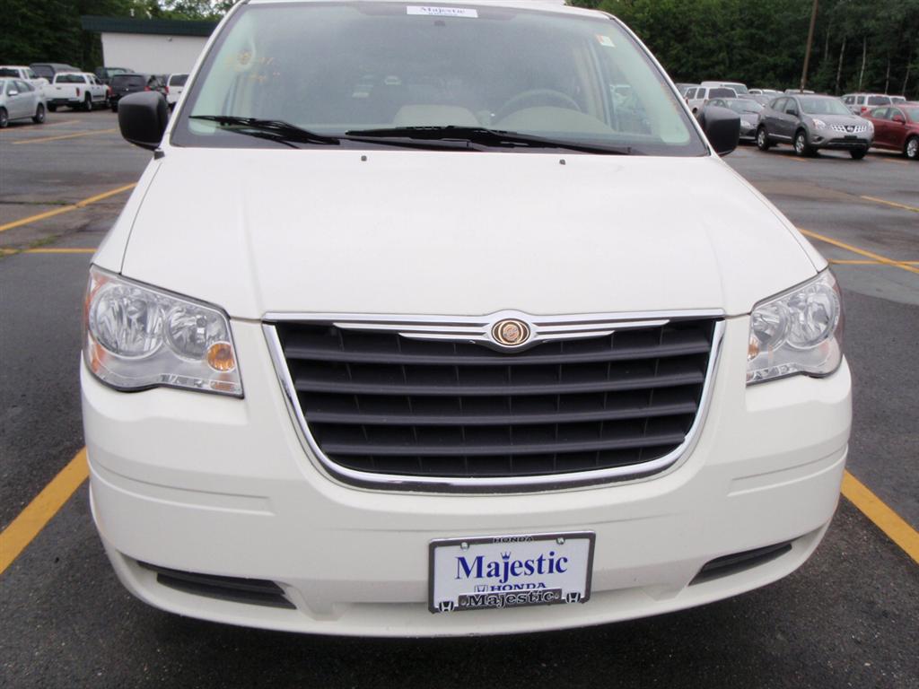 2008 Chrysler Town & Country MiniVan for sale in Brooklyn, NY