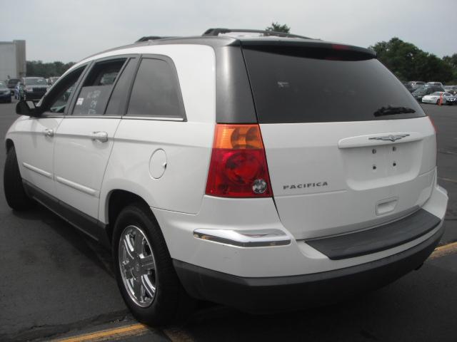 Used - Chrysler Pacifica Touring AWD Sport Utility for sale in Staten Island NY