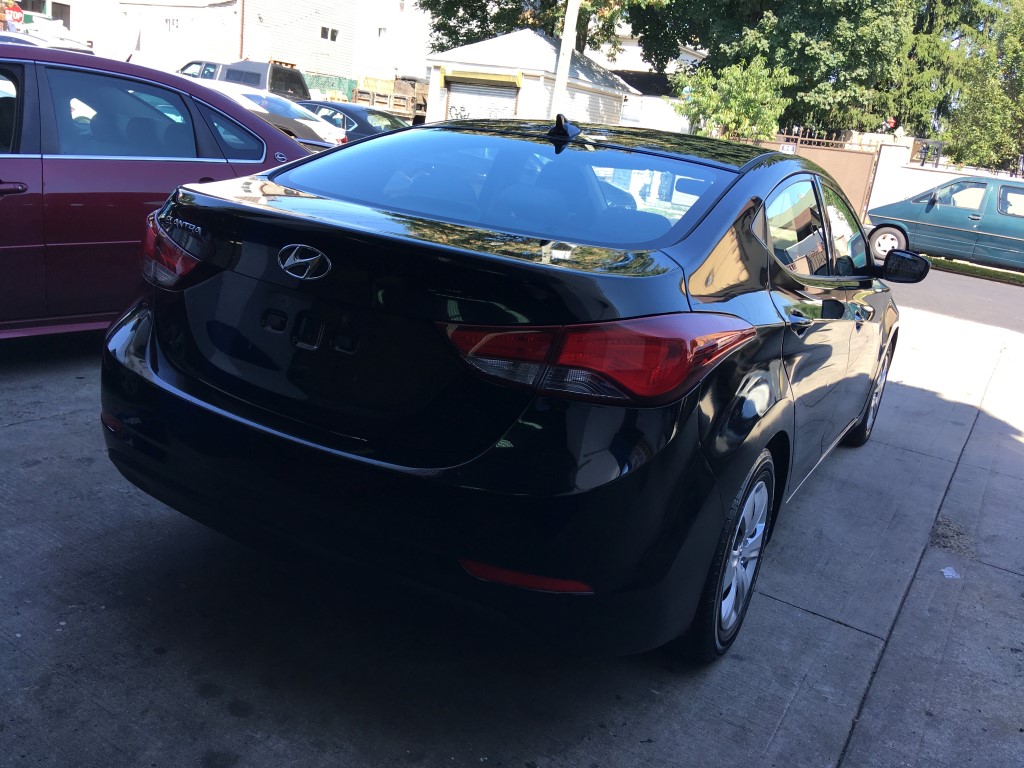 Used - Hyundai Elantra SE Sedan for sale in Staten Island NY