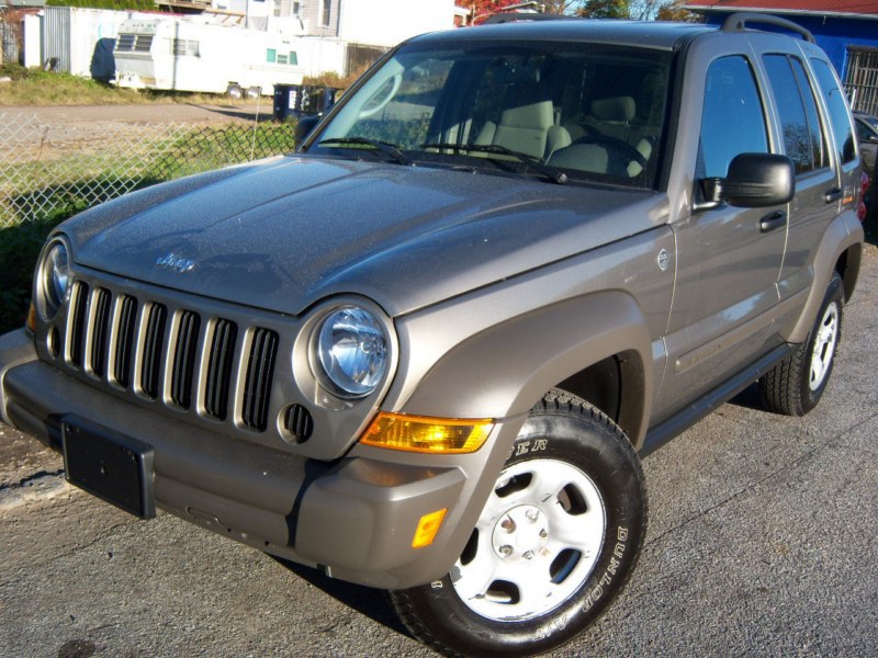 Used - Jeep Liberty Sport Utility  for sale in Staten Island NY