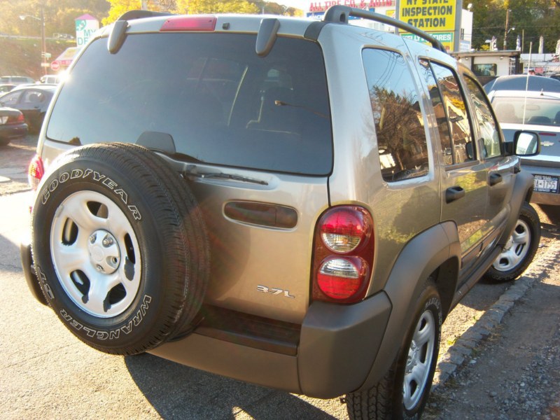 Used - Jeep Liberty Sport Utility  for sale in Staten Island NY