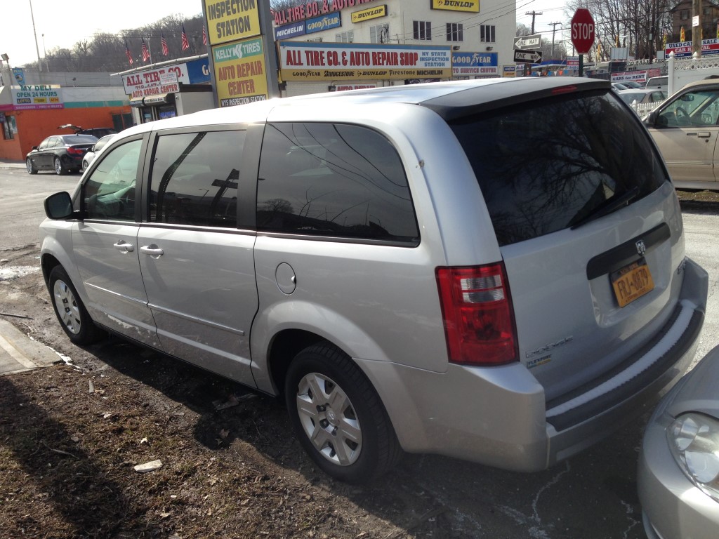 2009 Dodge Grand Caravan SE MiniVan for sale in Brooklyn, NY