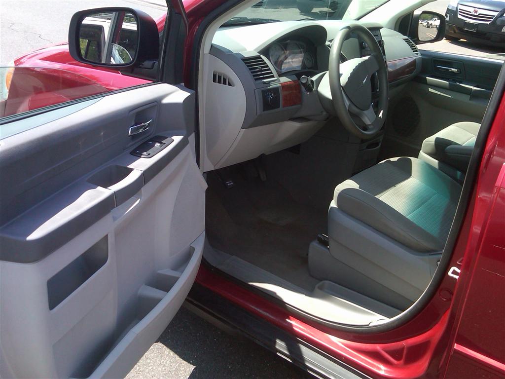 2008 Chrysler Town & Country MiniVan for sale in Brooklyn, NY