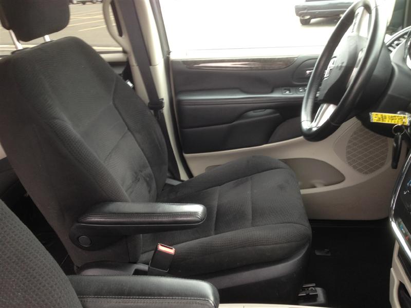 2011 Dodge GRAND CARAVAN  MAINSTREET Minivan for sale in Brooklyn, NY