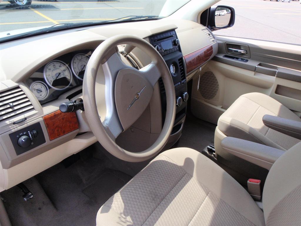 2008 Chrysler Town & Country MiniVan for sale in Brooklyn, NY